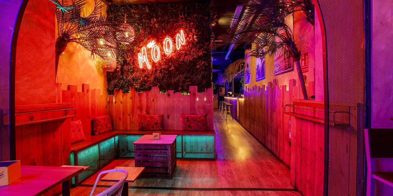The Moon Barcelona photo 1