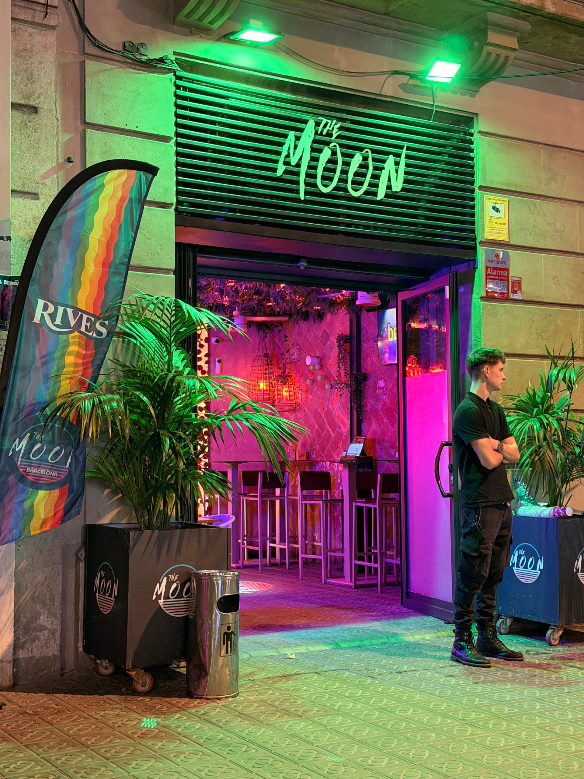 The Moon Barcelona photo 1